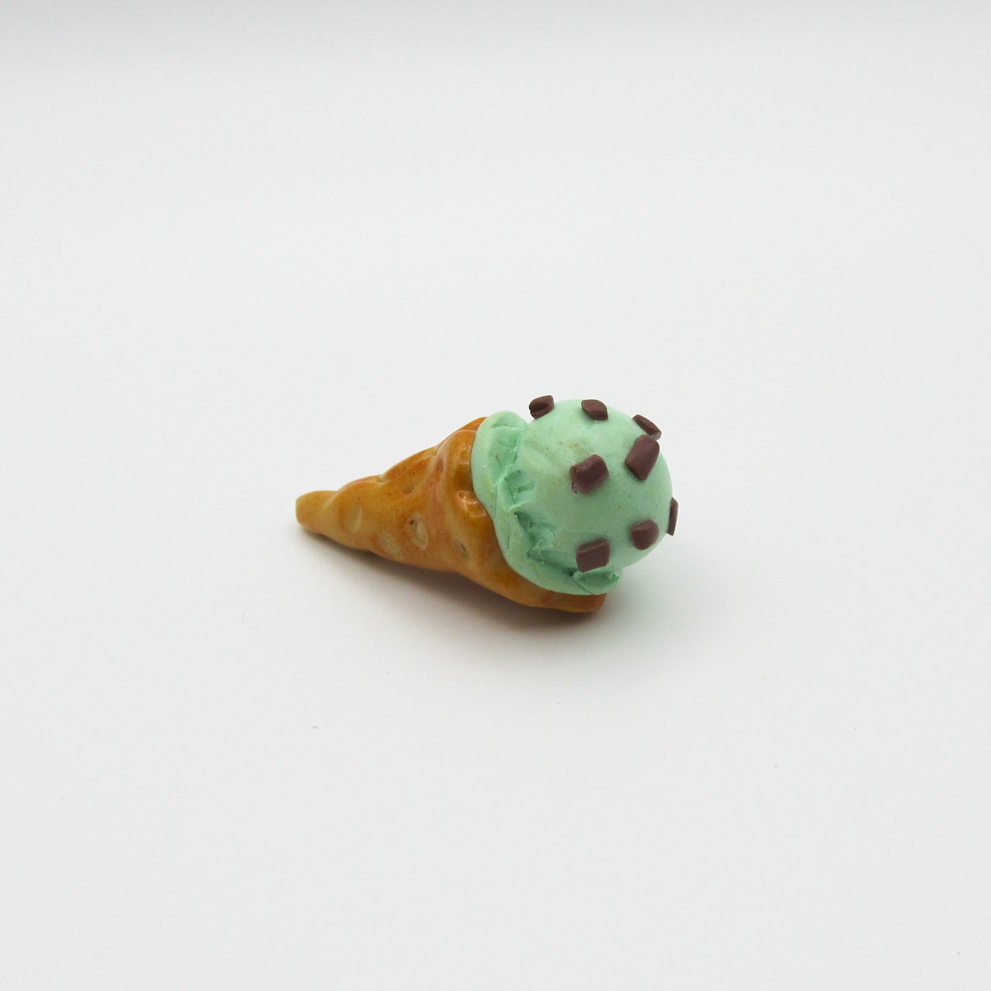 Single Scoop Magnet