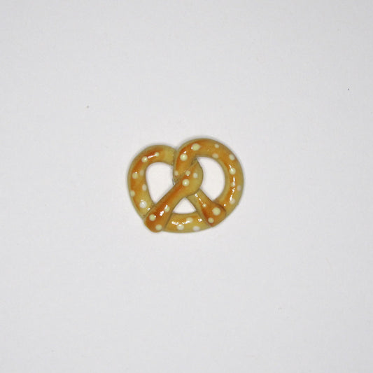 Pretzel Magnet